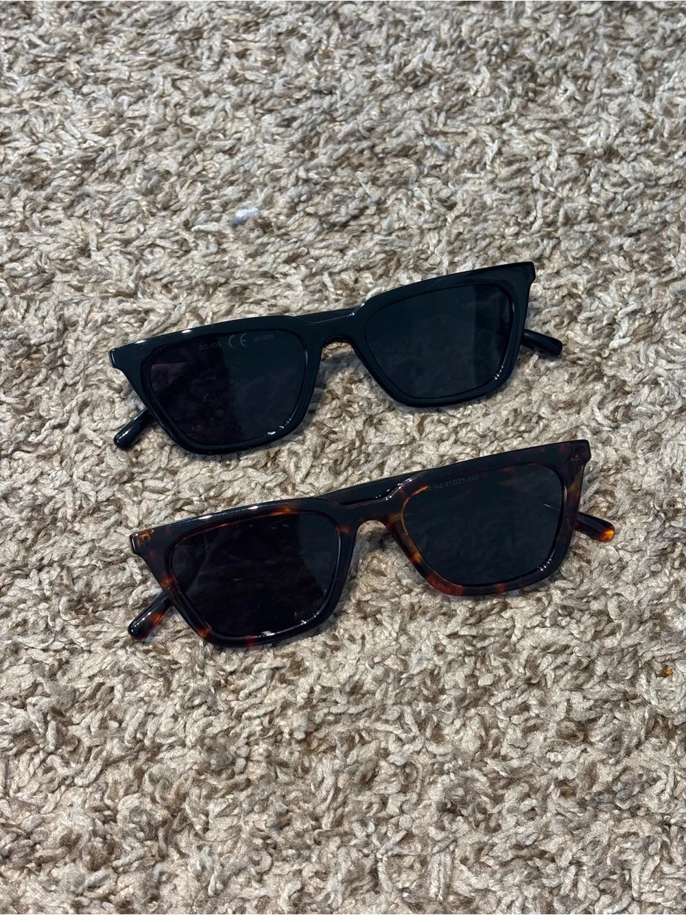 Trendy Cat eye Sunglasses in Black and Tortoiseshell